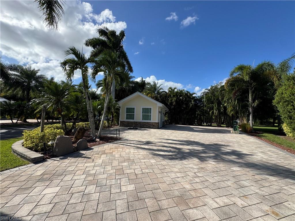 RIVERBEND MOTORCOACH RESORT - Land