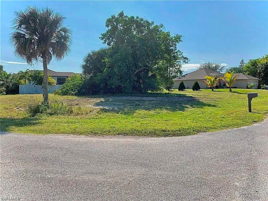 This is a perfect corner lot to build a larger home in SW Cape Coral, surrounded by other gorgeous homes in a quiet setting conveniently located off Chiquita Blvd close to shopping and dining near Pine Island road. This corner lot is ideal for a larger home with a 3 car garage or build to suit your tastes. Excellent area and priced to sell. Seller is highly motivated bring us an offer for a quick close on your dream location in SW Cape Coral.