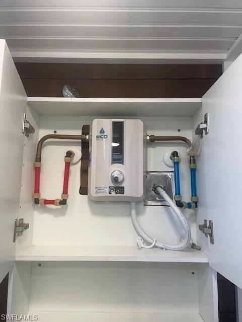 CYPRESS TRAIL RV RESORT - Land