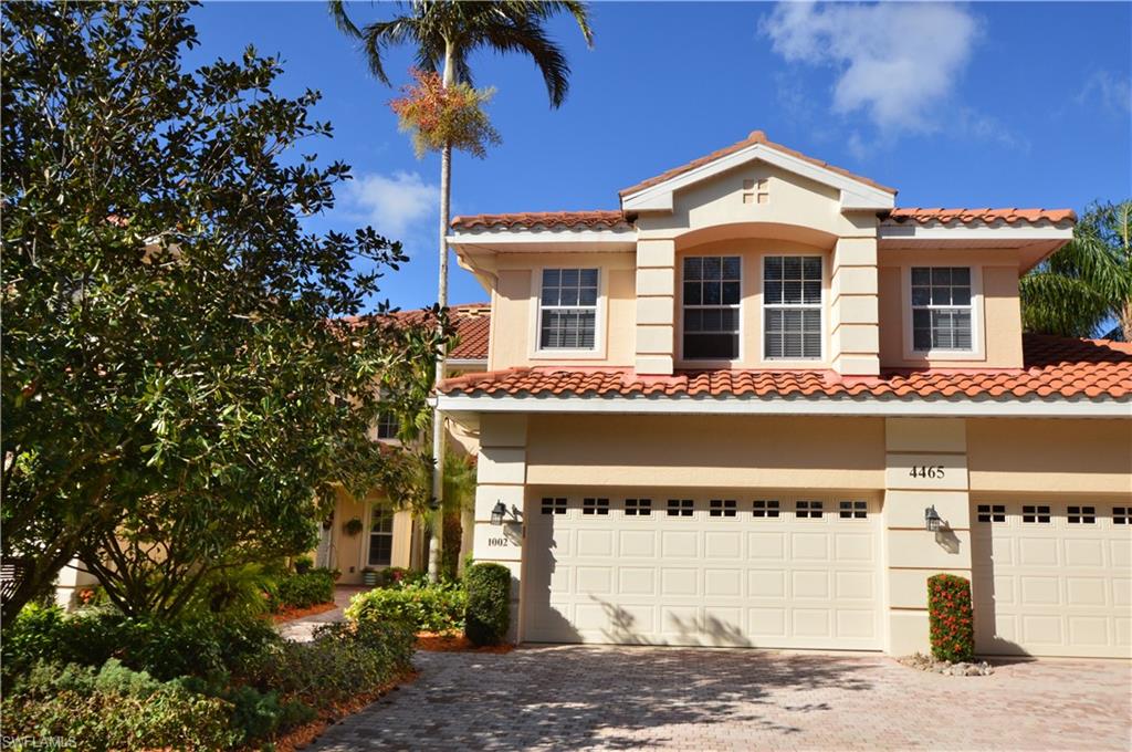 WELLINGTON PLACE - Residential