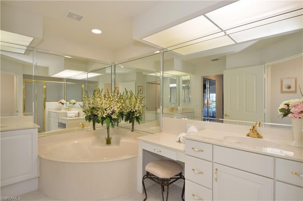 WELLINGTON PLACE - Residential