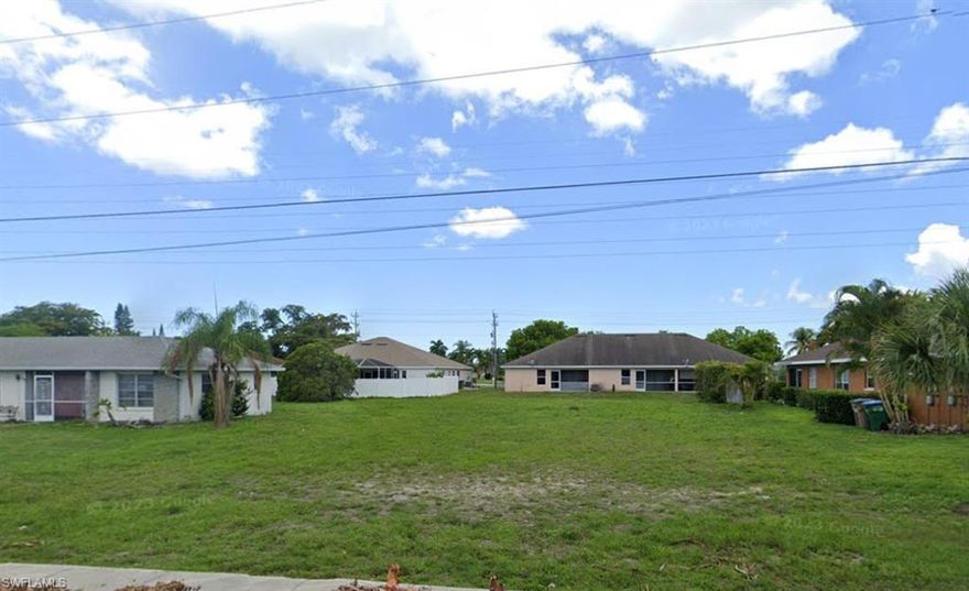 Builders/Investors must see Multi-family zone lot with all assessments paid!  Lot is cleared and ready to build.  Build your Duplex here and start earning rental income or speak to me about selling after you build.  Not to mention just minutes from dining, shopping, medical facilities, parks and MORE!