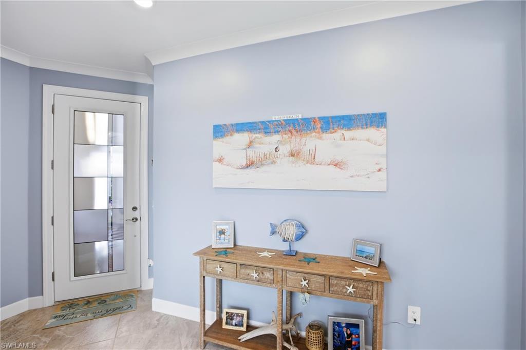 COUNTRY CLUB - Residential