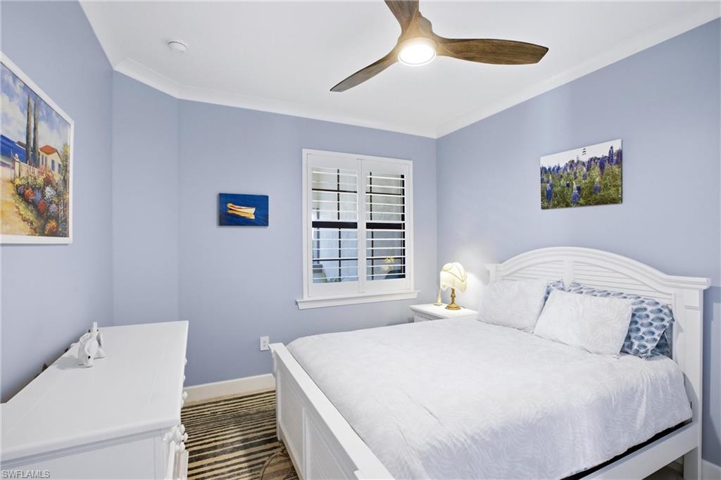 COUNTRY CLUB - Residential