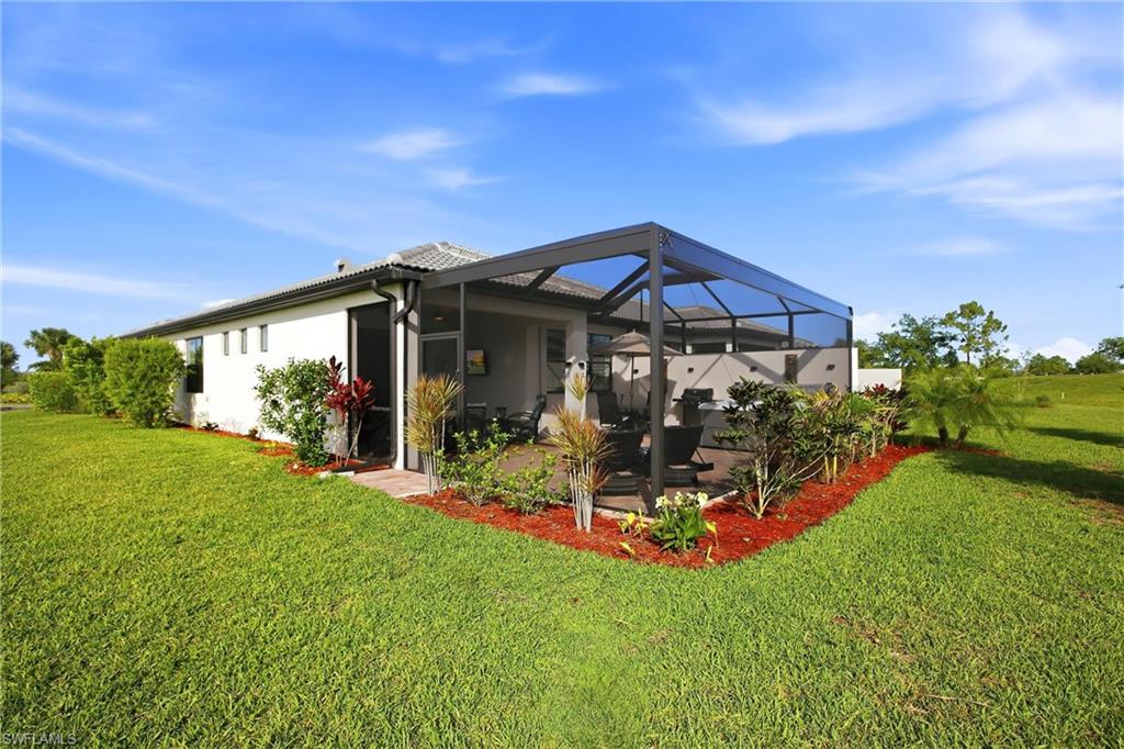 COUNTRY CLUB - Residential