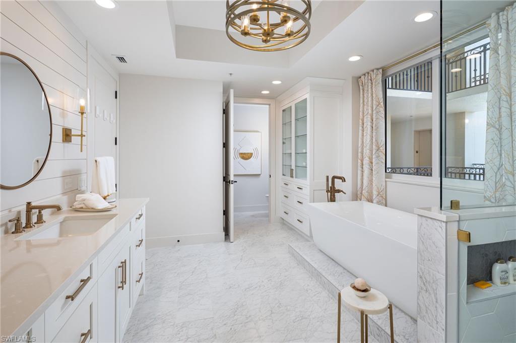 CASTELLA - Residential