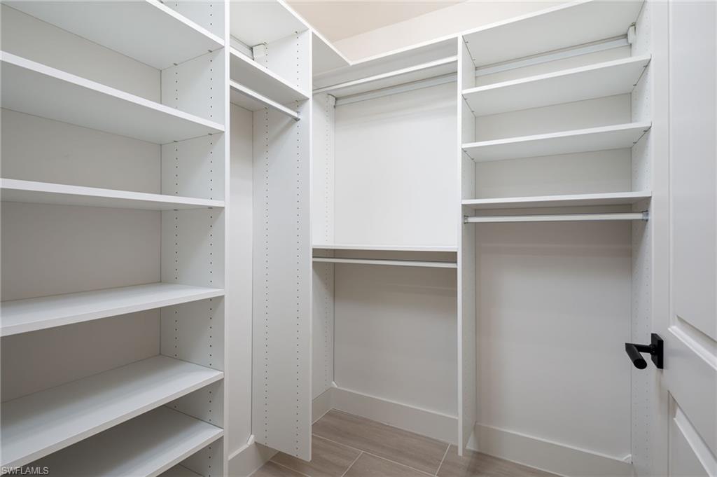 CASTELLA - Residential