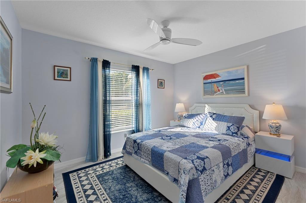 HUNTINGTON LAKES - Residential