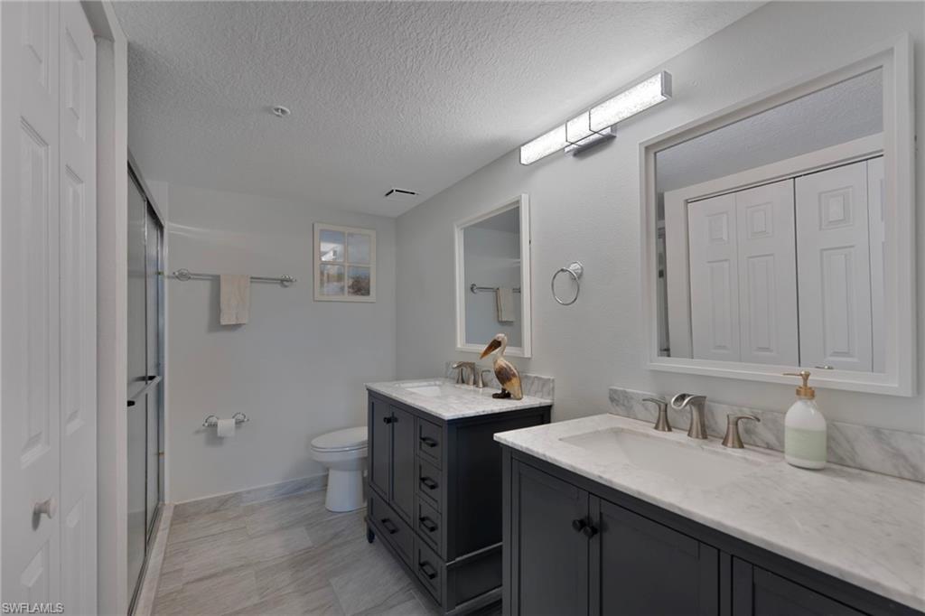 HUNTINGTON LAKES - Residential