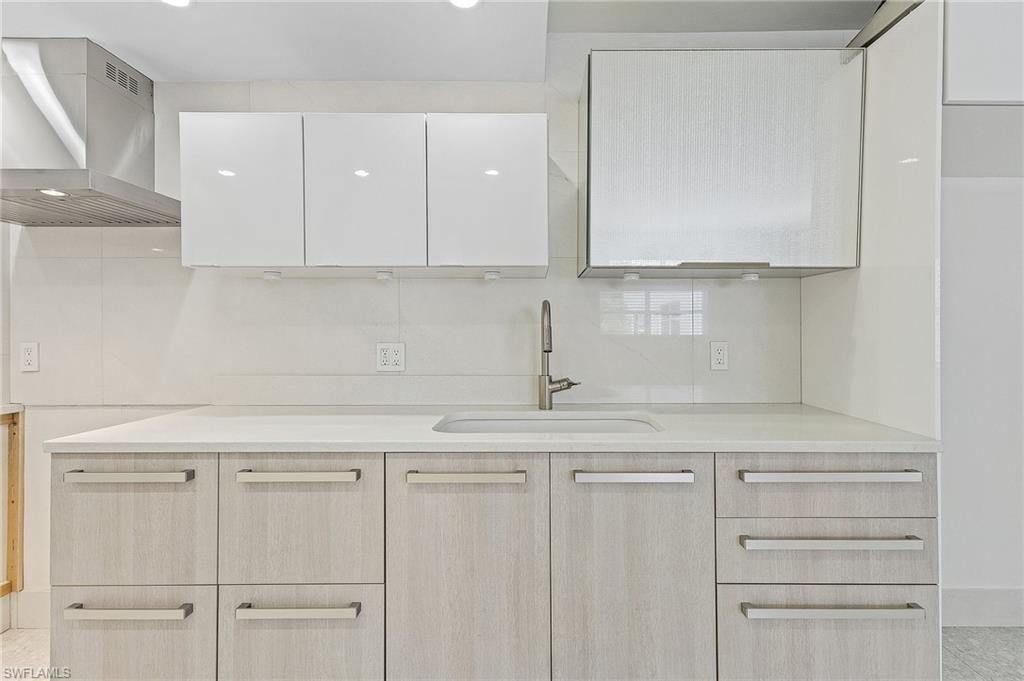 TWIN PALMS - Residential