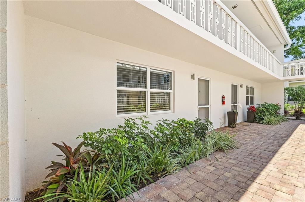 TWIN PALMS - Residential