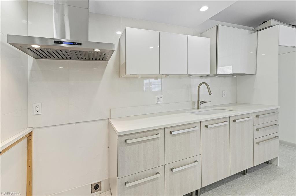 TWIN PALMS - Residential