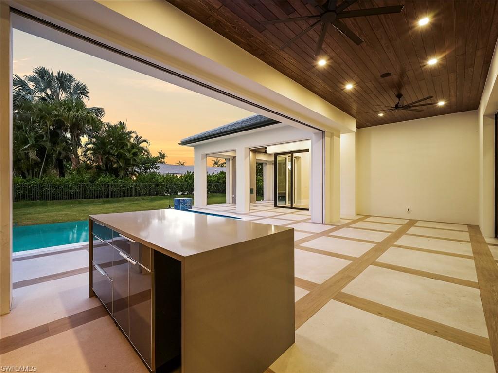 MOORINGS - Residential