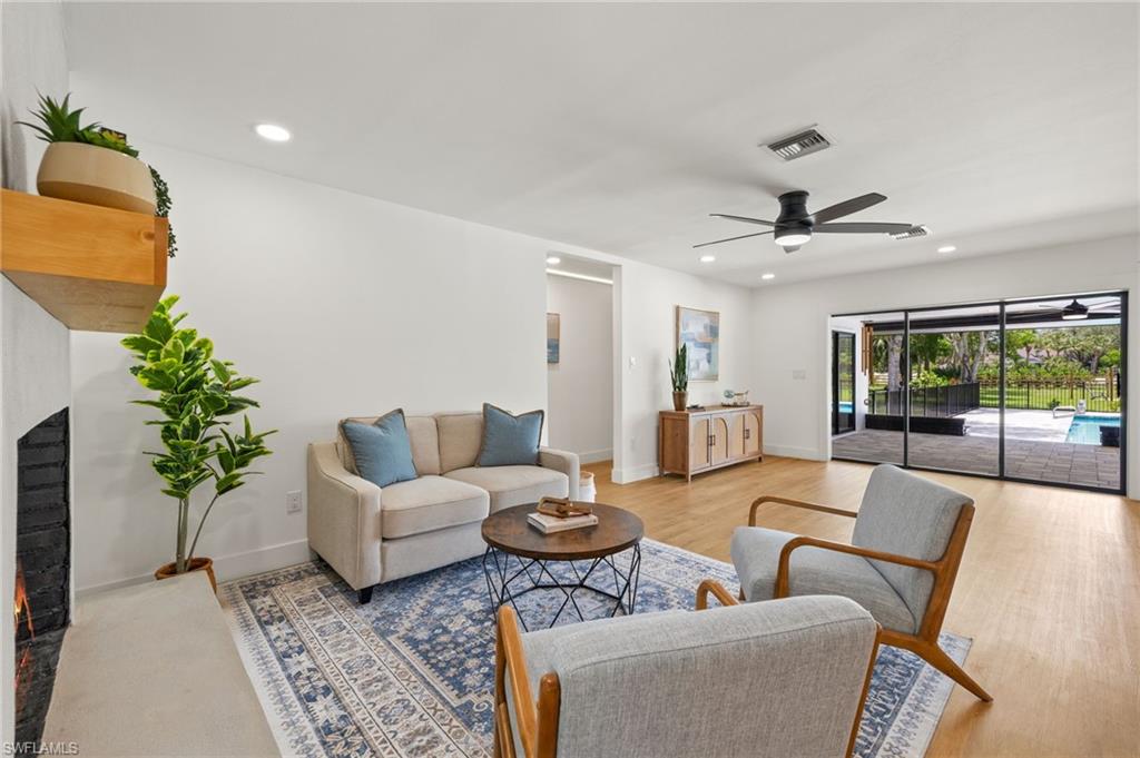 HERITAGE FARMS - Residential