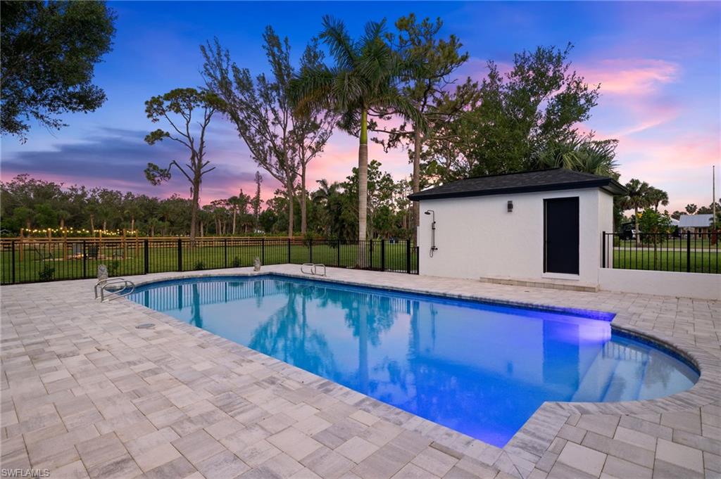 HERITAGE FARMS - Residential