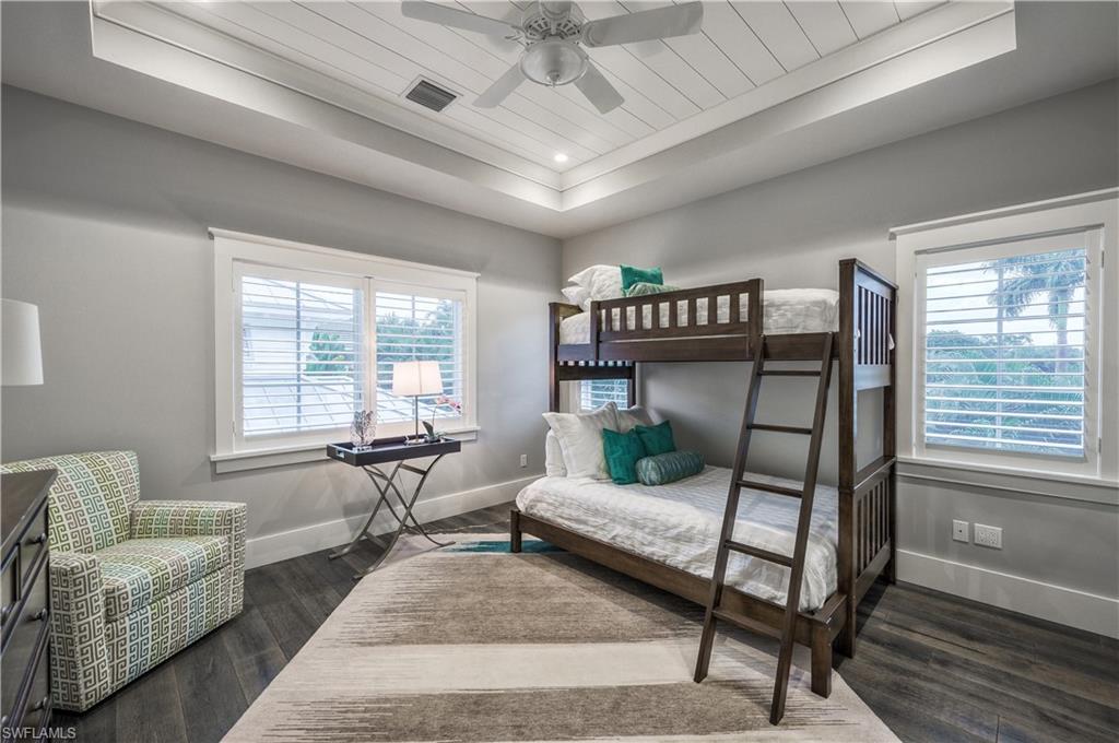 MOORINGS - Residential