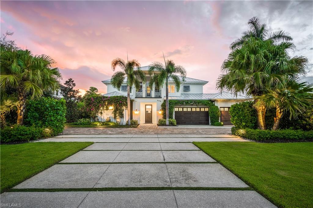 MOORINGS - Residential