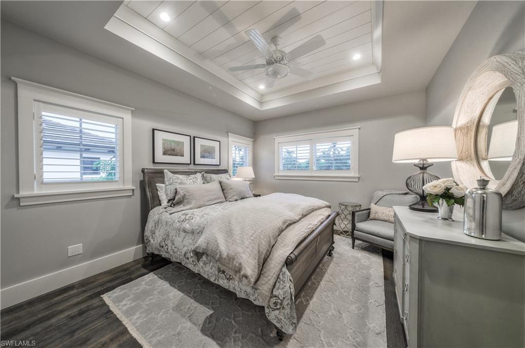 MOORINGS - Residential