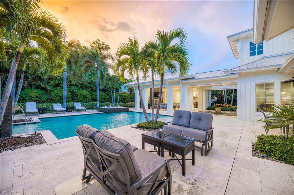 MOORINGS - Residential