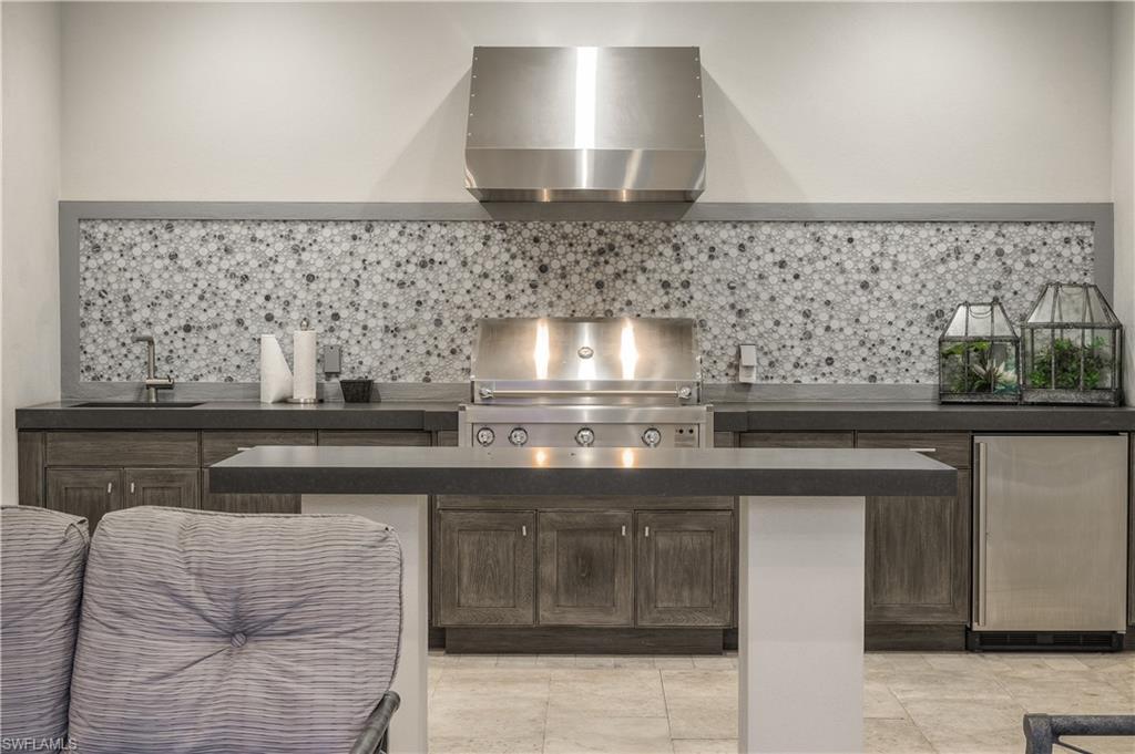 MOORINGS - Residential