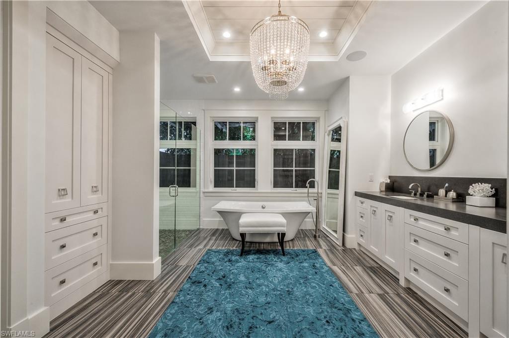 MOORINGS - Residential