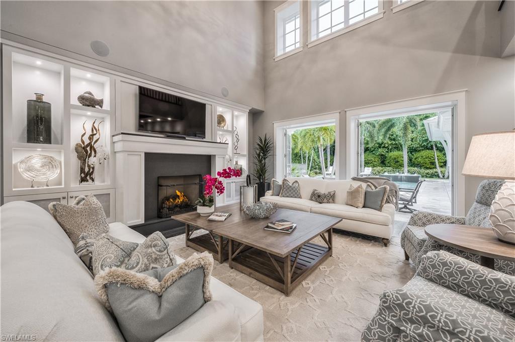 MOORINGS - Residential