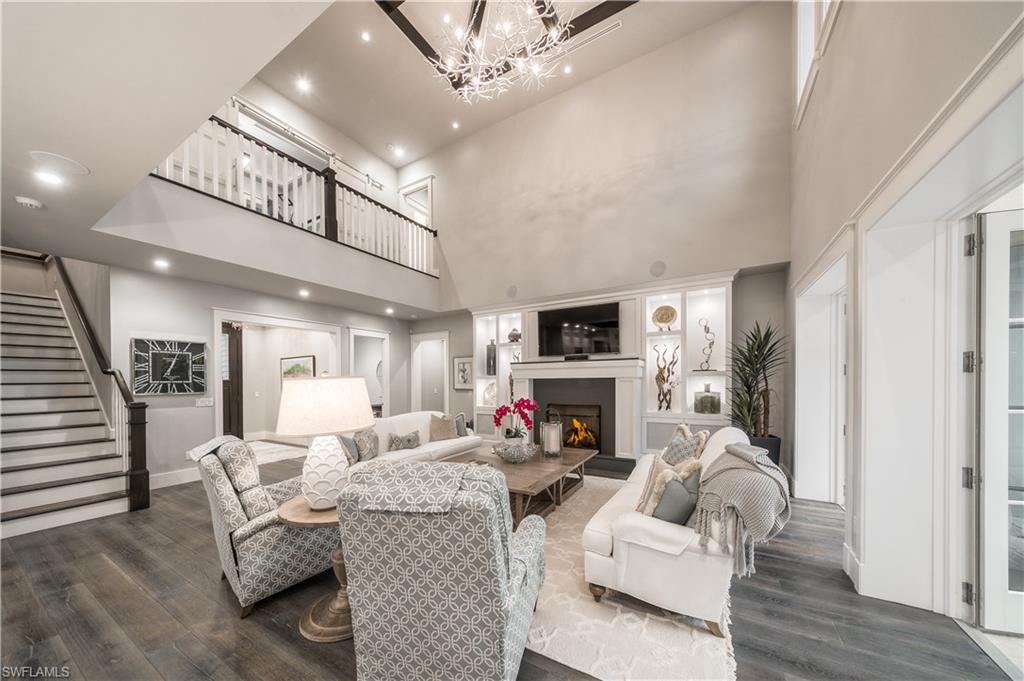 MOORINGS - Residential