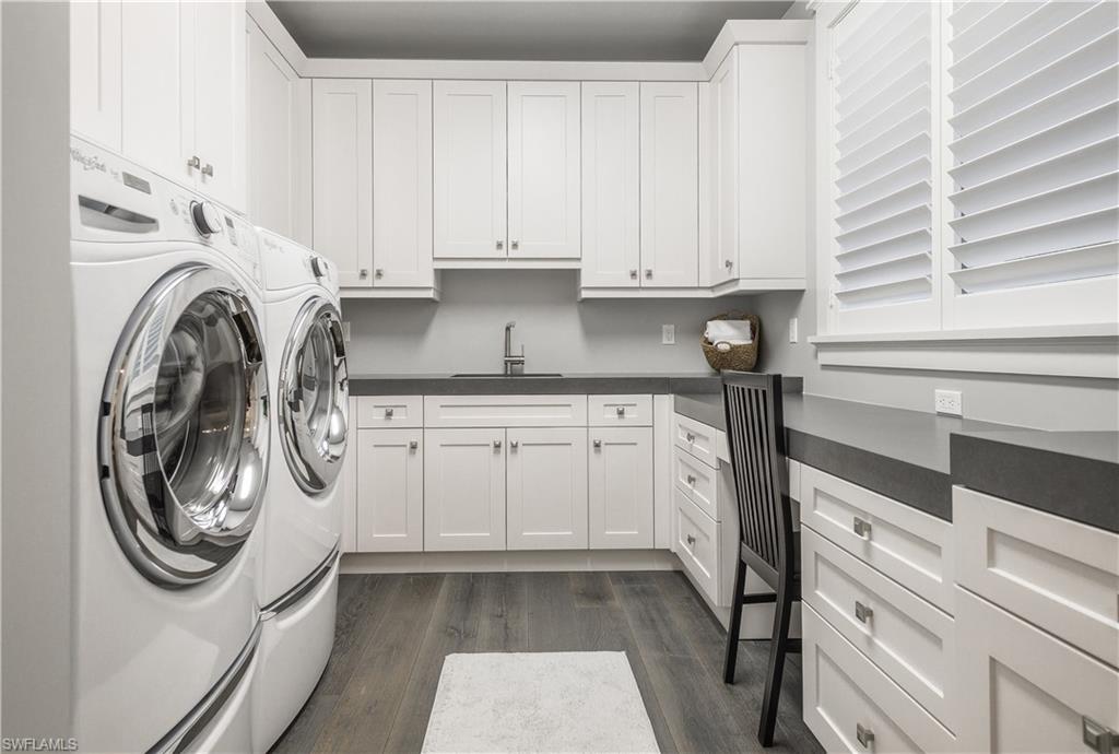 MOORINGS - Residential