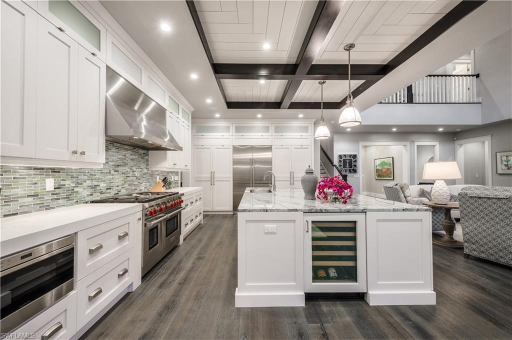 MOORINGS - Residential