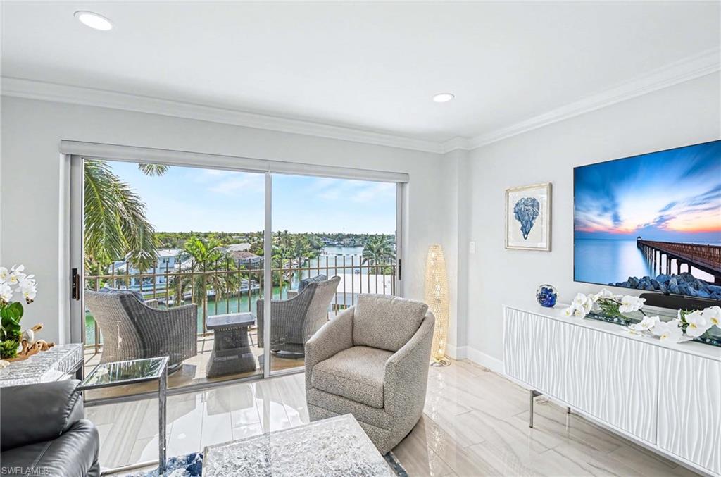 2150 Gulf Shore BLVD N 605