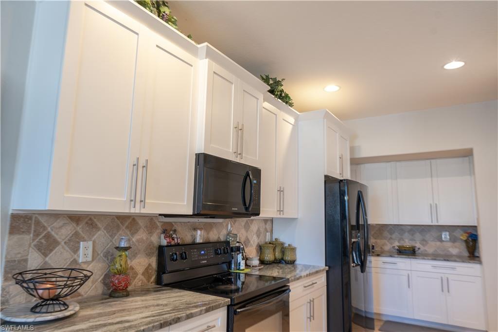 OLYMPIA POINTE - Residential