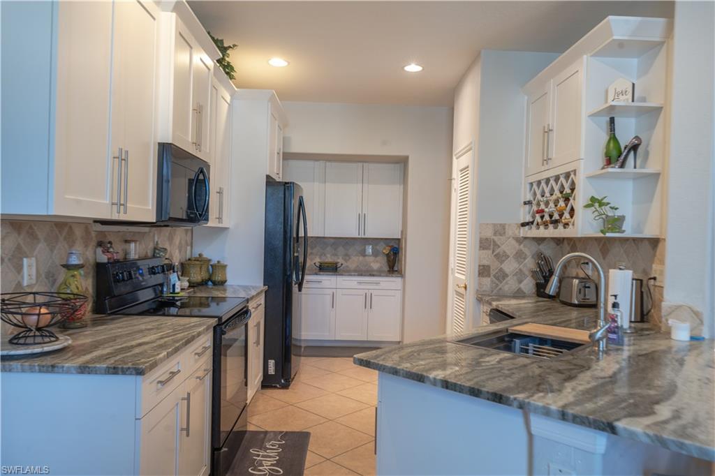 OLYMPIA POINTE - Residential