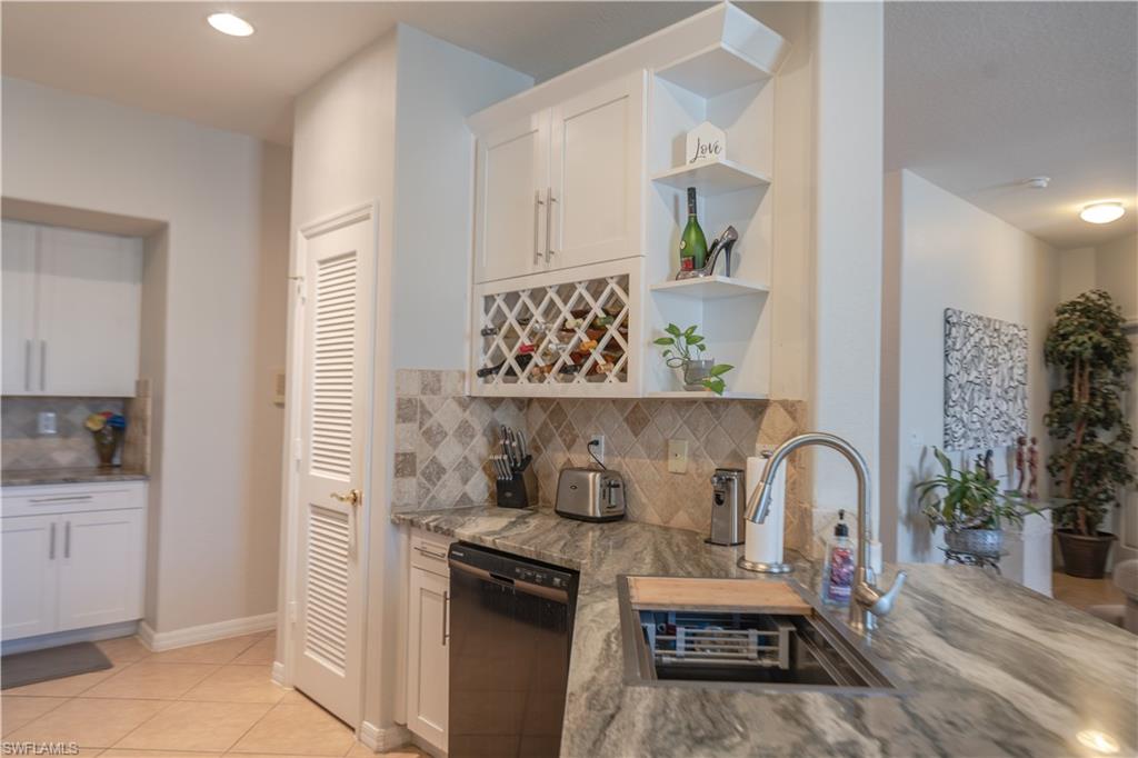 OLYMPIA POINTE - Residential