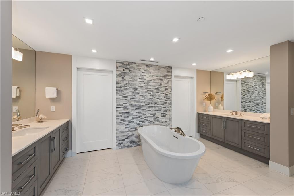 KALEA BAY TOWER 100 - Residential