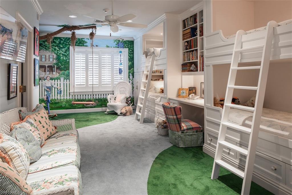 OLDE NAPLES - Residential