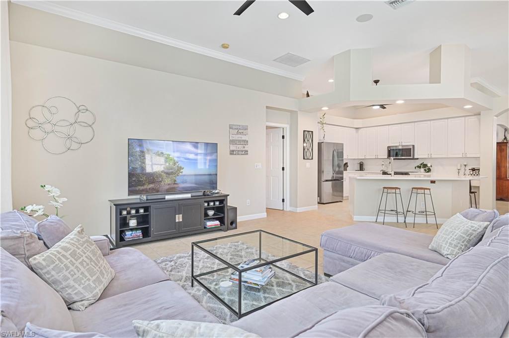 REFLECTION LAKES - Residential