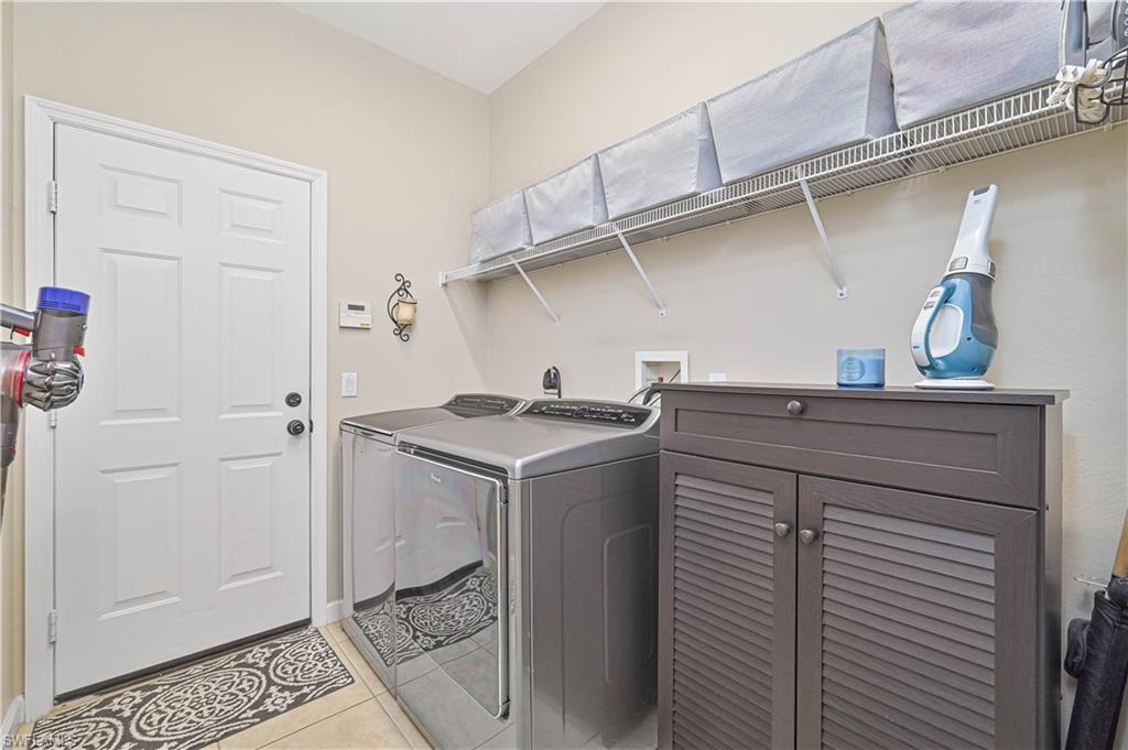 REFLECTION LAKES - Residential