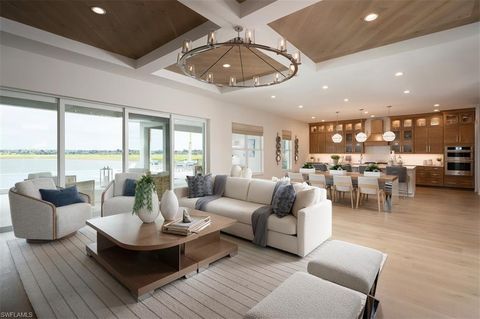 8762 Driftwood DR NAPLES FL 34114