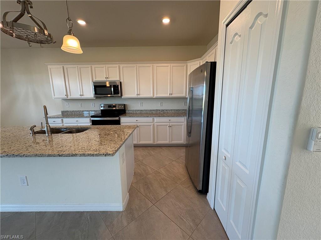 PORTOFINO - Residential Lease