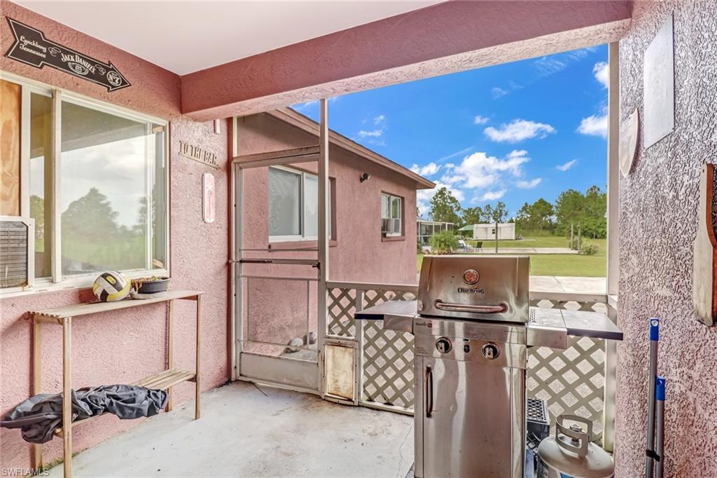 GOLDEN GATE ESTATES - Residential