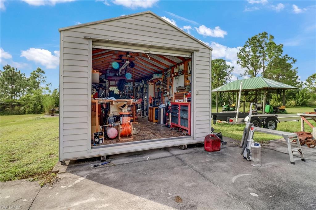 GOLDEN GATE ESTATES - Residential