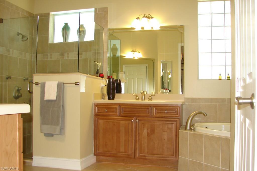 HERITAGE BAY - Residential