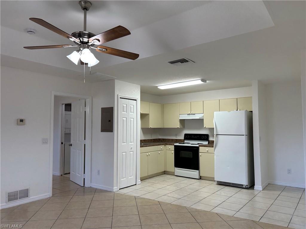 CAPE CORAL - Residential Lease