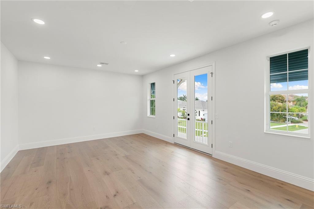 MARCO ISLAND - Residential