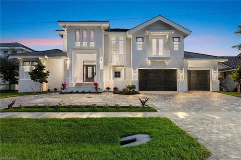 700 Partridge CT MARCO ISLAND FL 34145