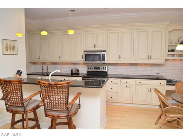 ERIN LAKE - Residential