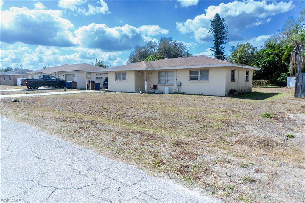 FORT MYERS SHORES - Residential