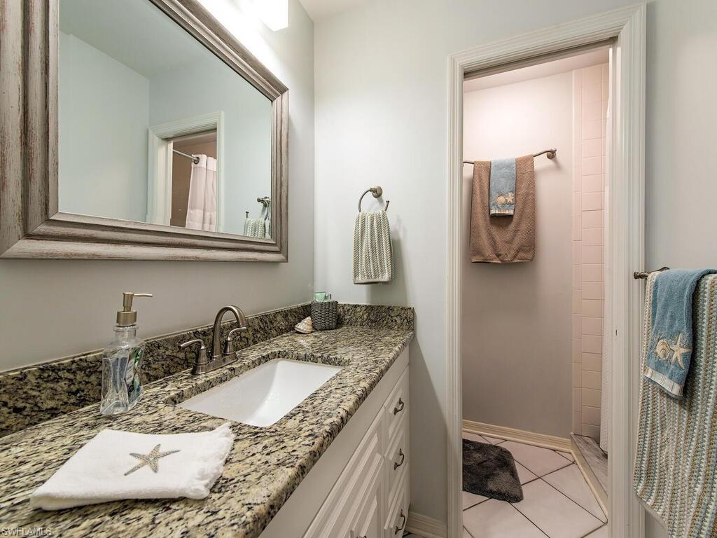 LAKEPORT VILLAS - Residential