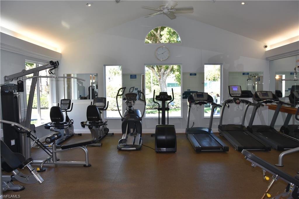 LAKEPORT VILLAS - Residential