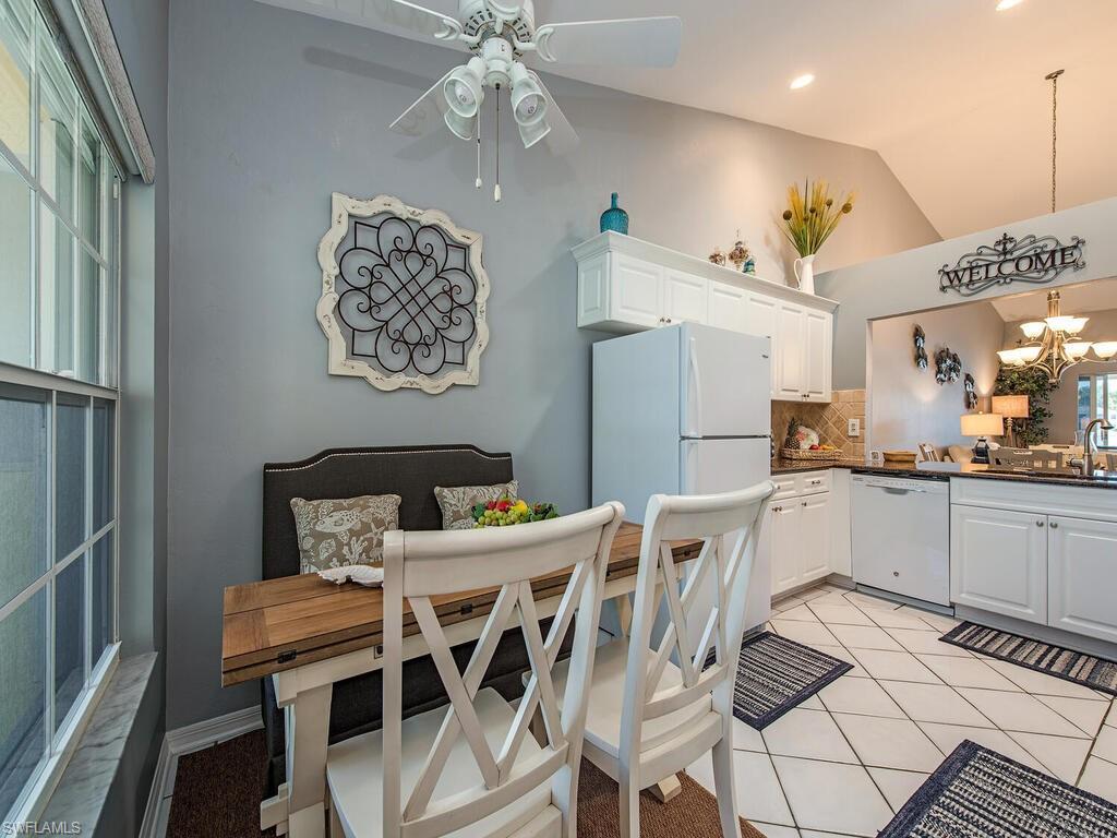 LAKEPORT VILLAS - Residential